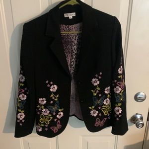 Vintage MK Solo jacket flower and butterfly embroidered pattern.